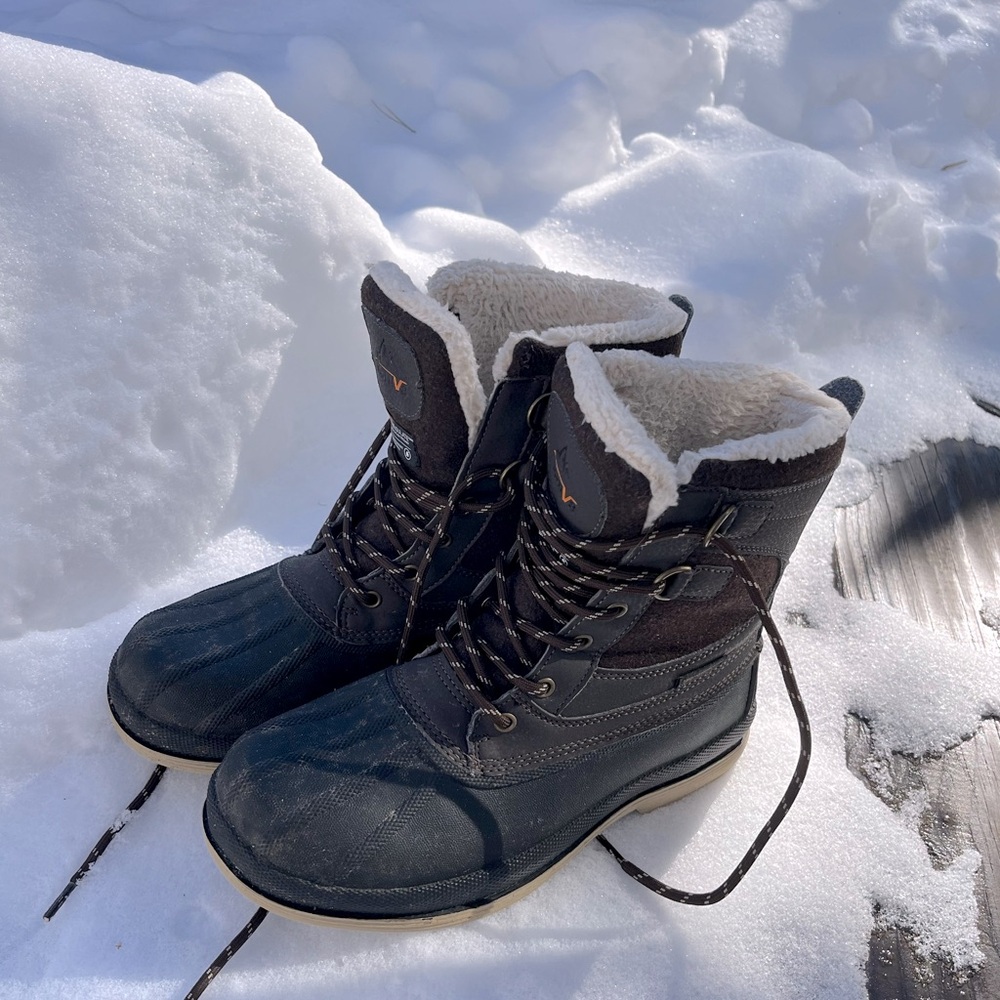 Winter Boots men’s size 8